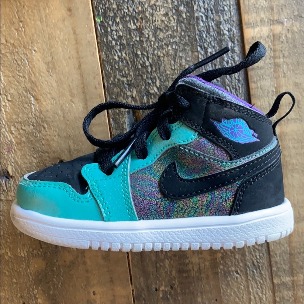 Nike Jordan 1 Mid Flex